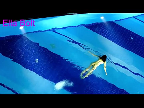 ❤️ Nu mă pot opri din privit, tânără blondă surprinsă înotând goală în piscina stațiunii ELLA BOLT ❌  at ro.port-amurasso.ru ❌️